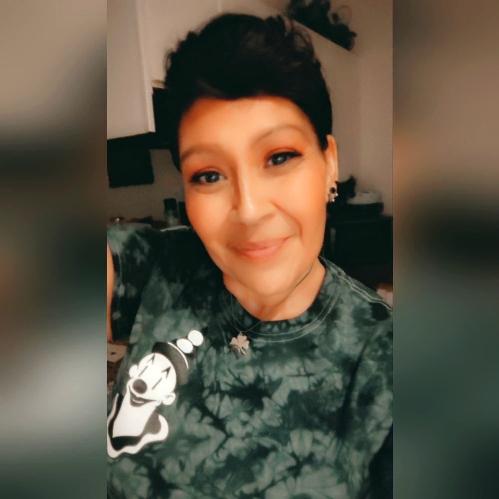 Meet your Posher, Felicia